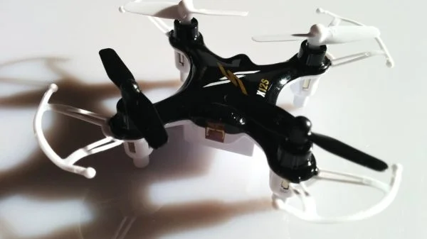 Испытание Nano Quadrocopter Syma X12S