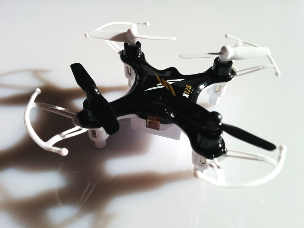 סיסקו X12S ננו Quadrocopter מבחן