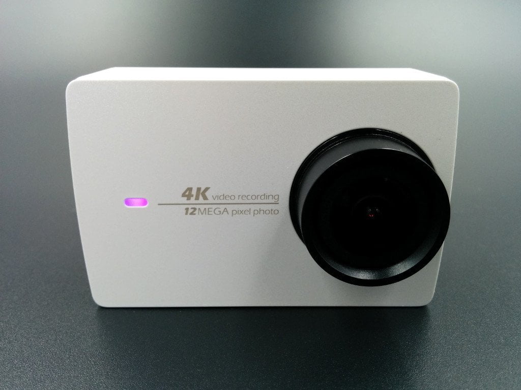 Yi 4K: ¿Esperando una cámara de acción que grabe 4K y tenga pantalla? Echa  un vistazo