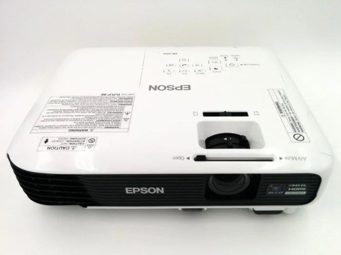 Vooraanzicht van de Epson EB-U04