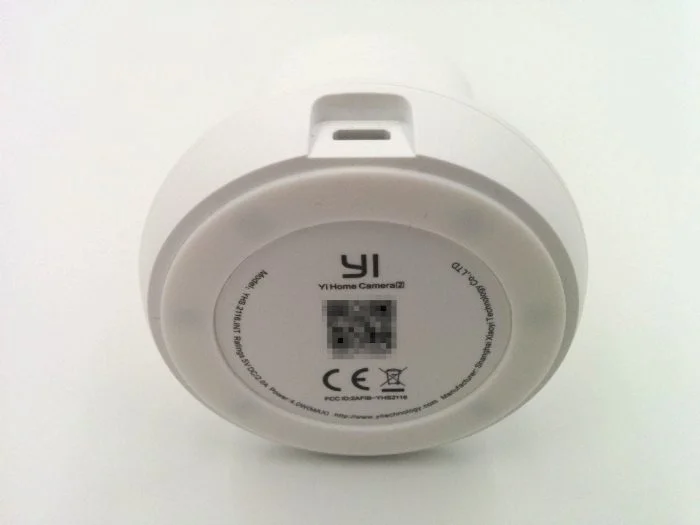 Yi Home Camera 2 stand with charging socket