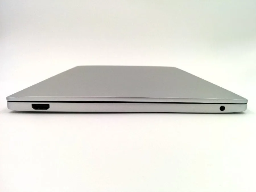 Xiaomi Notebook Air HDMI und Kopfhöreranschluss