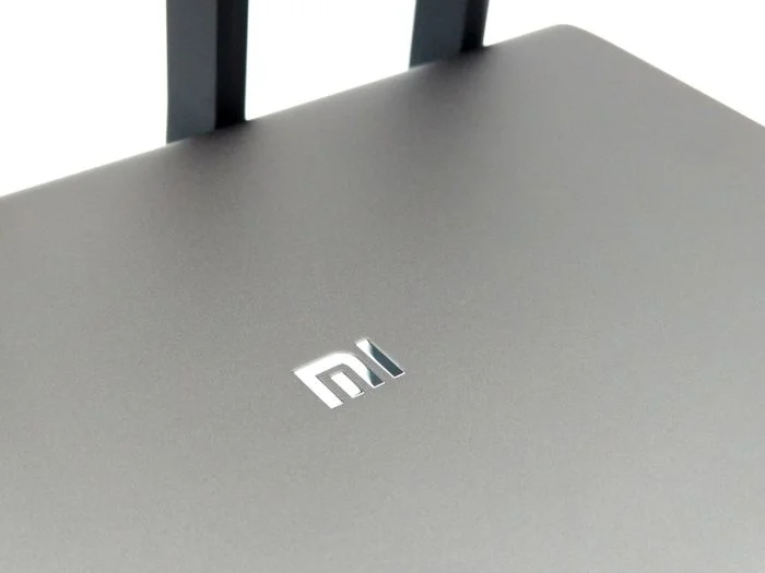 Xiaomi R3P routeur Mi logo