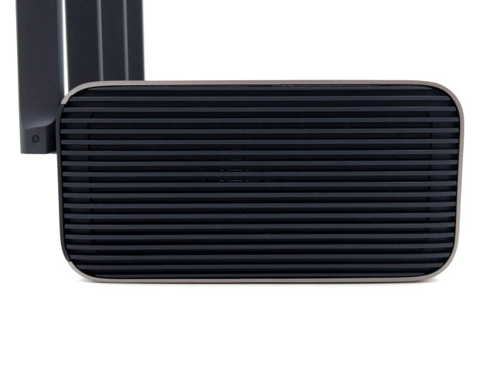 Xiaomi R3P πλάγια όψη του δρομολογητή