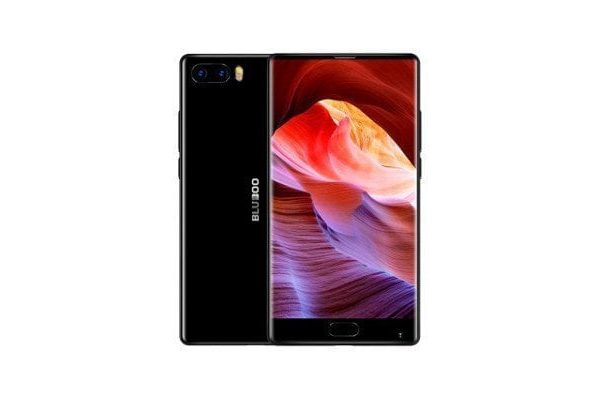 Bluboo S1 akıllı telefon