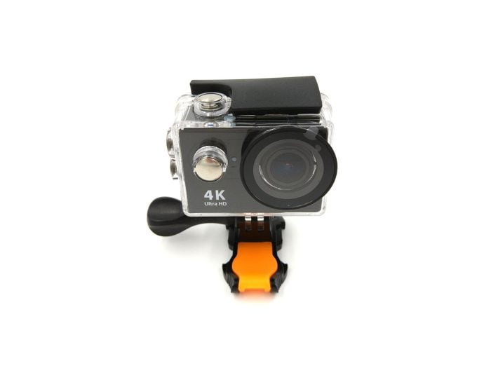 EKEN H9S in waterproof housing (1)