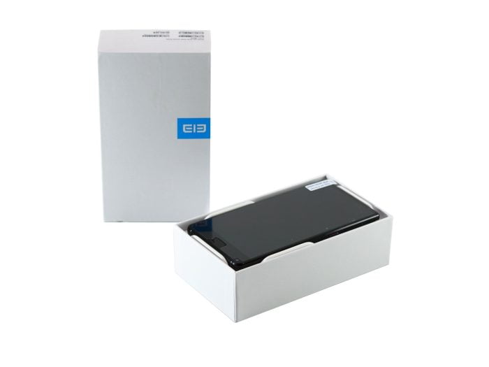 Packaging of the Elephone S8