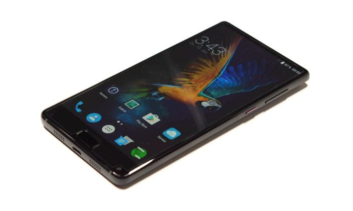 Vista lateral do smartphone S8