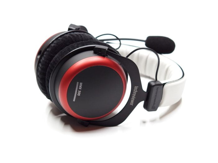 beyerdynamic MMX 300 2nd Gen. Fone de ouvido para jogos com gravura