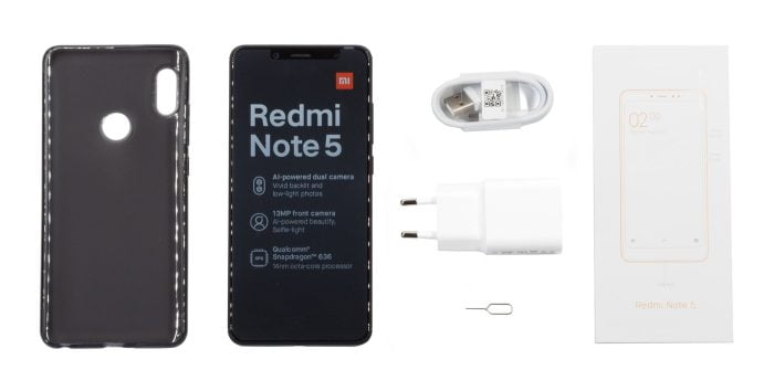 Πεδίο εφαρμογής της Xiaomi Redmi Σημείωση 5 Global με προστατευτικό κάλυμμα, καλώδιο φόρτισης, φορτιστή, βελόνα SIM και εγχειρίδιο