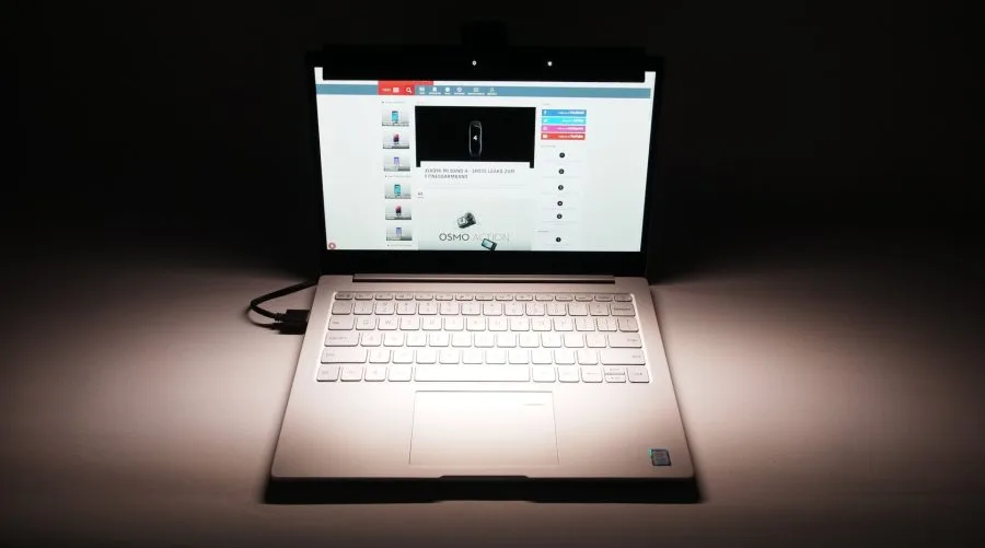 Función de atenuación automática BenQ ScreenBar Lite