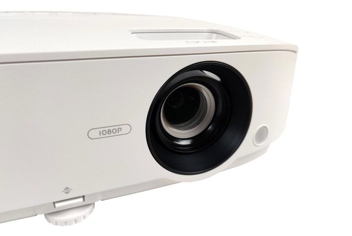 BenQ MH535 front med linse.