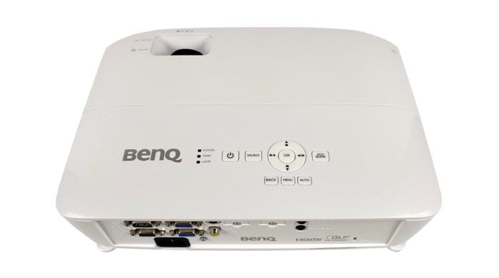 Toppen af ​​BenQ MH535-projektoren.