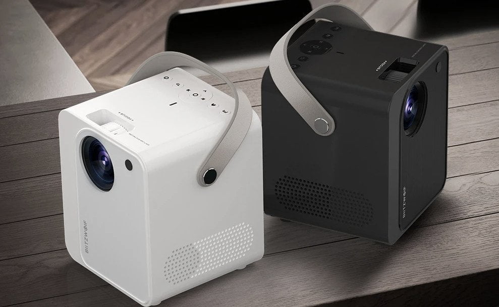 The portable BlitzWolf BW-VP7 mini projector is available in black and white.