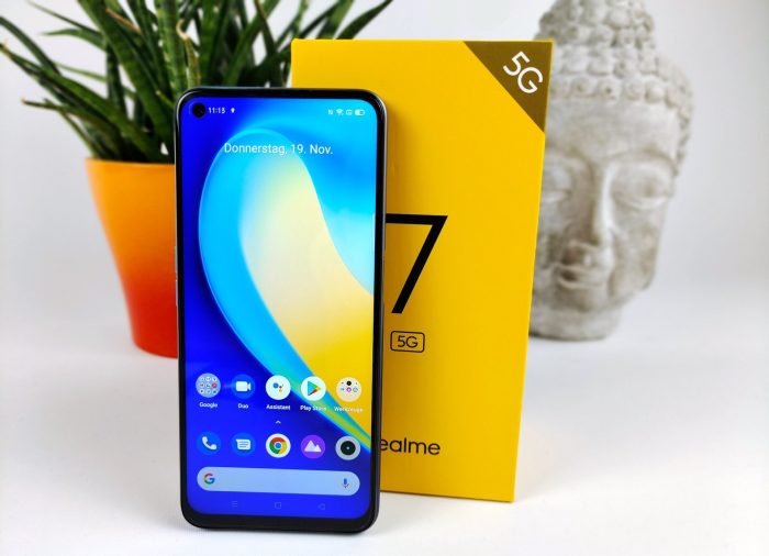 Realme 7 5G IPS display