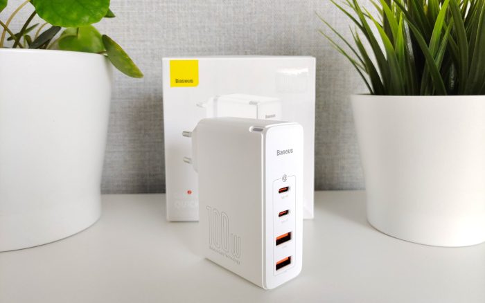 Baseus 100W GaN2 Laderaansluitingen