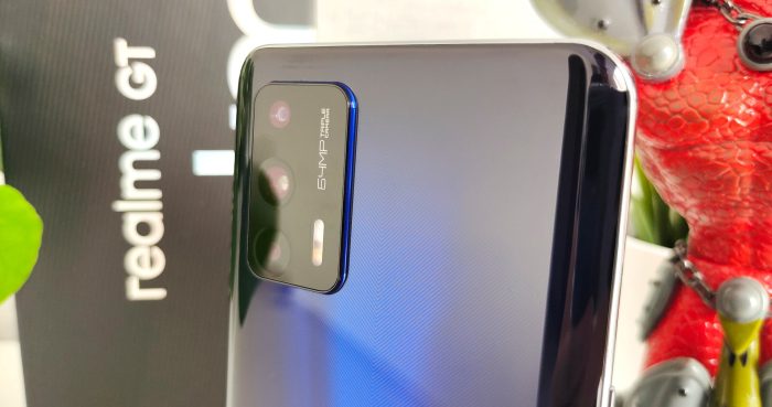τριπλή κάμερα realme GT