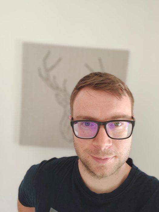 realme GT Selfie ön kamera (2)