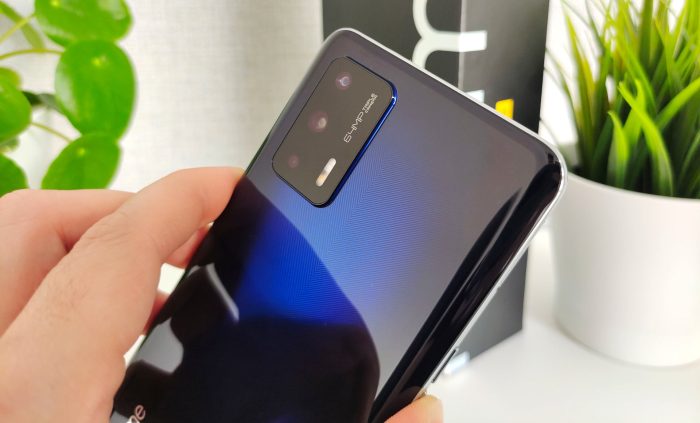 τριπλή κάμερα realme GT