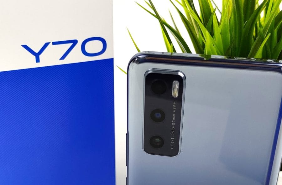 vivo Y70 triple camera