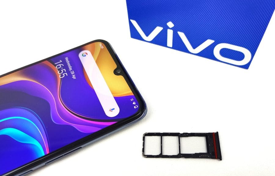 ranura triple SIM vivo Y70