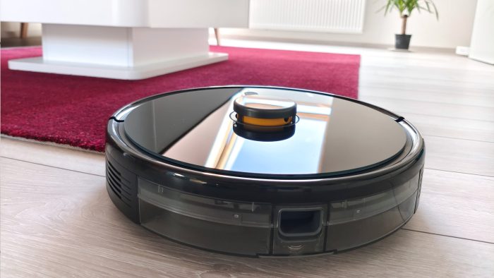 realme TechLife Robot Vacuum Robot Hoover Header