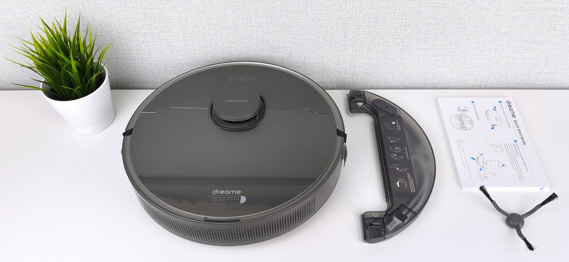 Dreame Bot Z10 Pro Review - Top vacuum robot with suction station