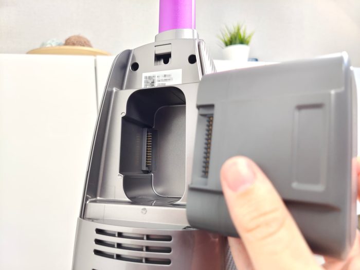 JIMMY HW8 Pro vacuum cleaner battery.