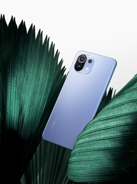 Xiaomi 11 Lite 5G NE in blu gomma da masticare