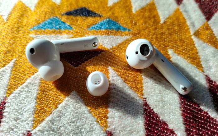 HONOR Earbuds 2 Lite enkelt øretelefoner med ørespids.