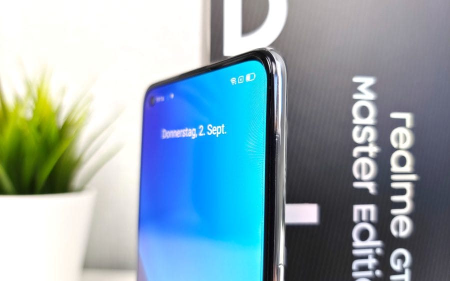 Display AMOLED realme GT Master Edition