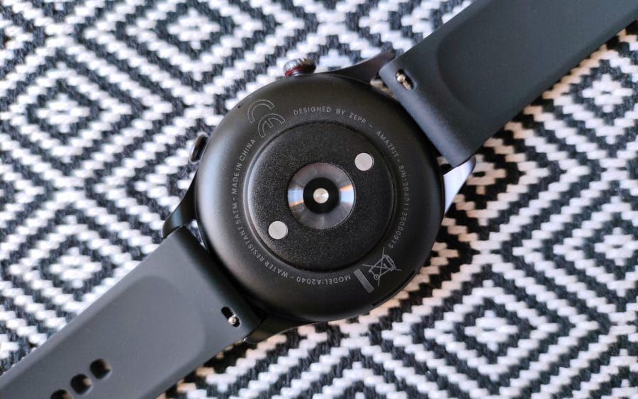 Senzory Amazfit GTR 3 Pro (1)