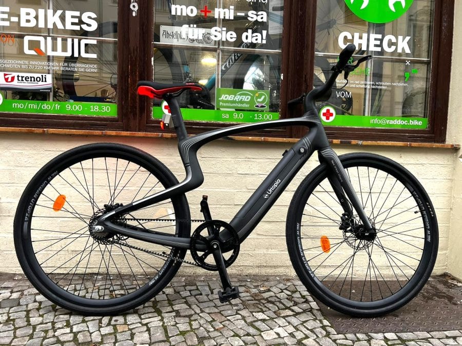 Potsdam'daki Urtopia E-Bike, Potsdam'daki raddoc'un önünde.