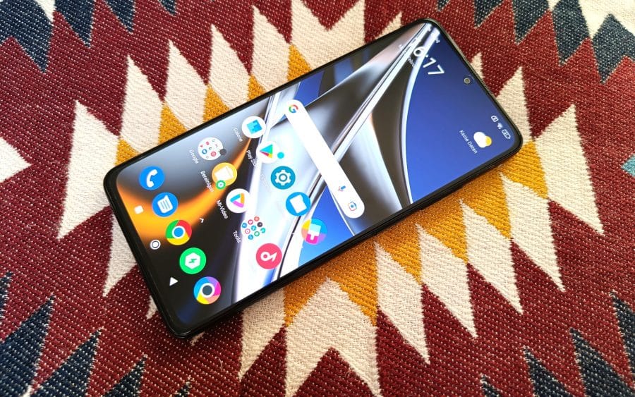 POCO X4 Pro 5G-smartphone van bovenaf.