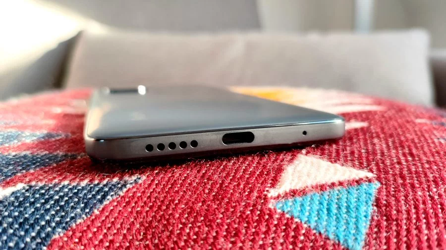 Redmi Note 11 مقبس USB-C سفلي