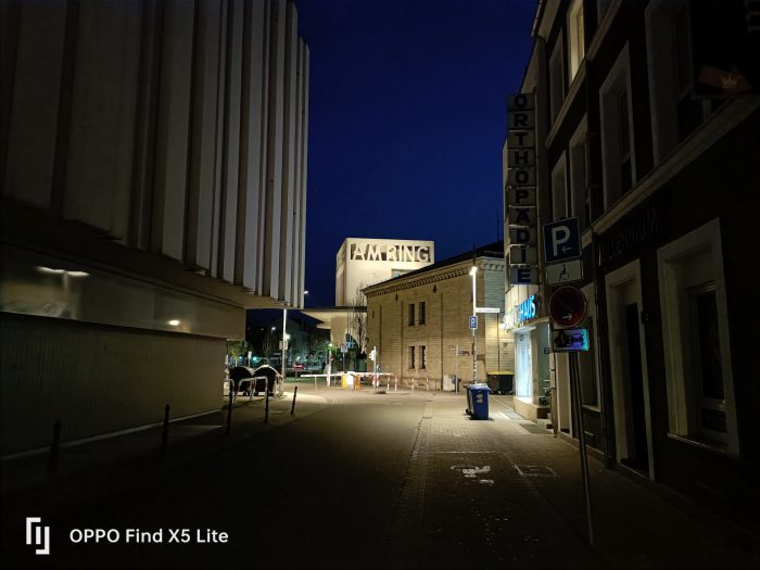 OPPO Find X5 Lite צילום מבחן של המצלמה הראשית Night Theatre am Ring