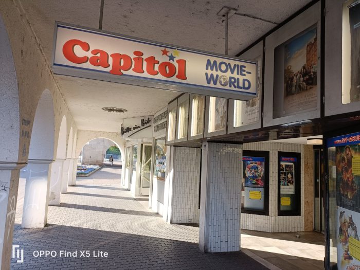 OPPO Zoek X5 Lite hoofdcamera testopname dag Capitol bioscoop