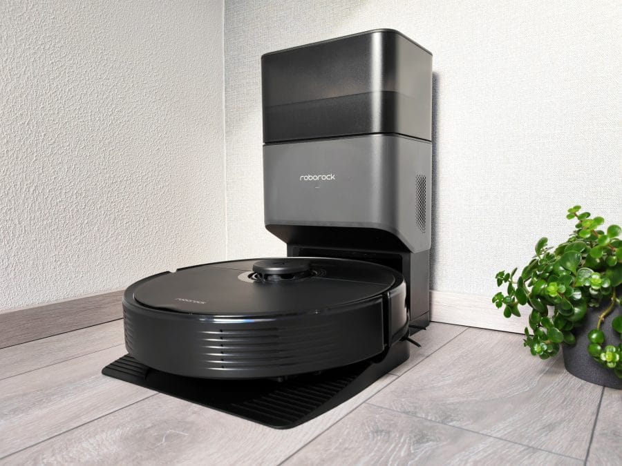 Roborock Q7 Max+ Absaugstation mit Saugroboter