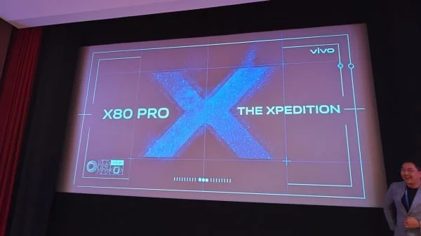 vivo X ZEISS HET XPEDITION-evenement in Berlijn ZEISS Large Planetarium
