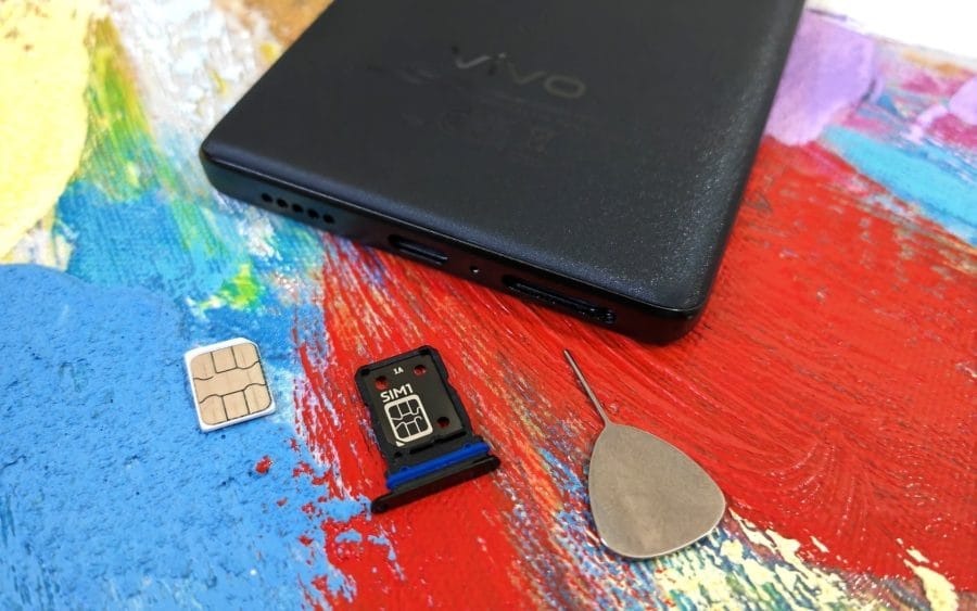 vivo X80 Pro SIM slot