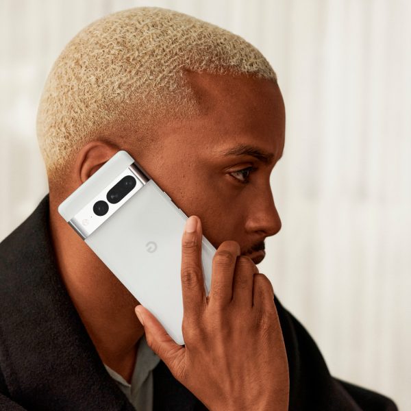 Cabeçalhos de notícias do Google Pixel 7 Pro e Pixel 7
