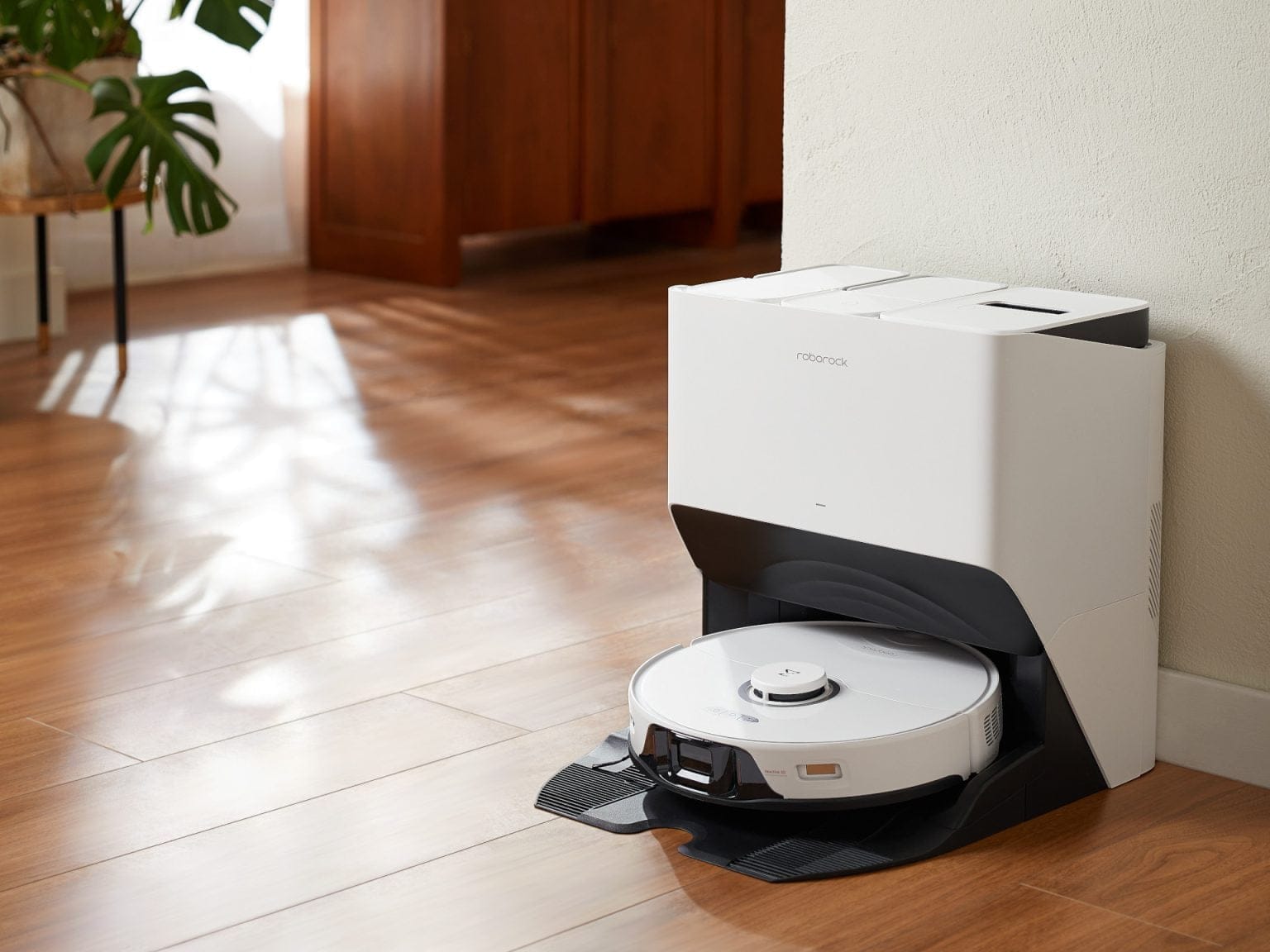 Les robots aspirateurs Roborock S8 Pro Ultra et S8 Plus sont en vente