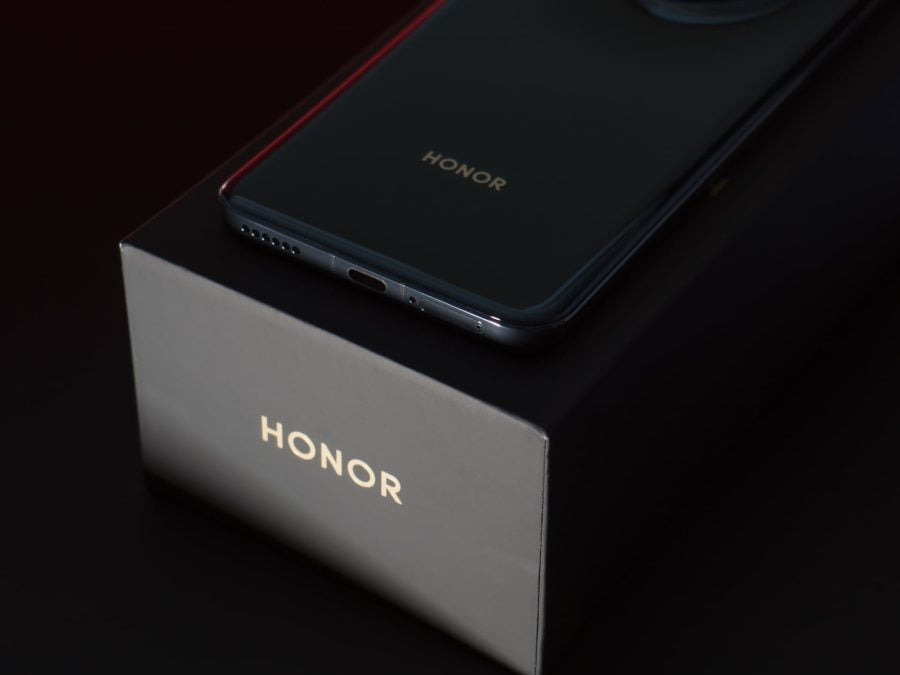 Parte inferior del HONOR Magic 5 Pro