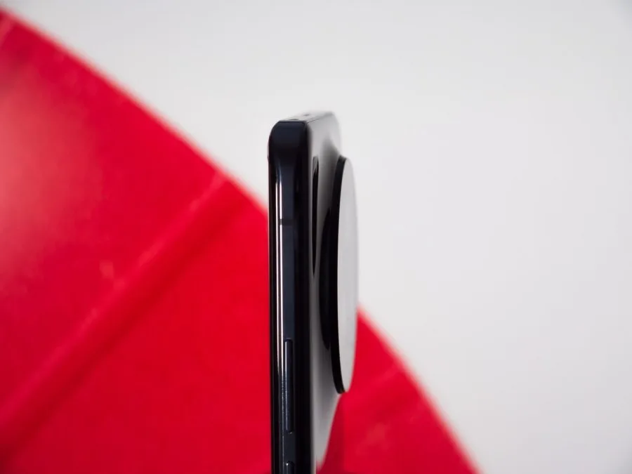 HONOR Magic 5 Pro bagside