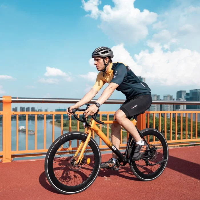 GOGOBEST R2 driver op brug vanaf de zijkant