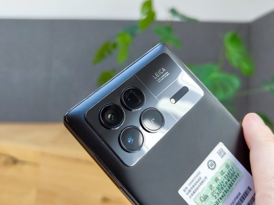 Xiaomi Mix Fold 3 kamerabaksida