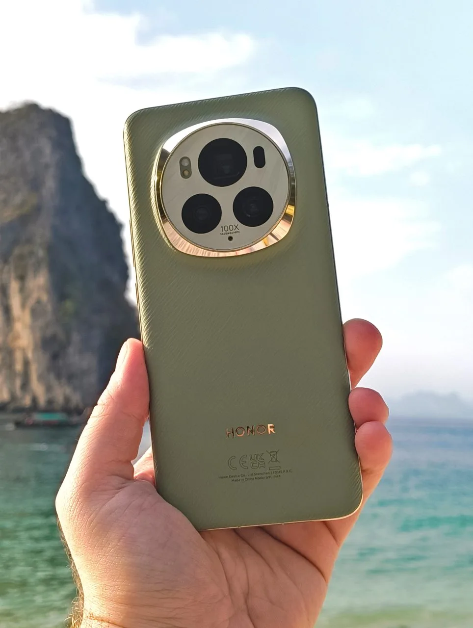 HONOR Magic 6 Pro Hands-On Review Beach