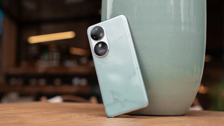 OUKITEL C38 Lifestyle (2)