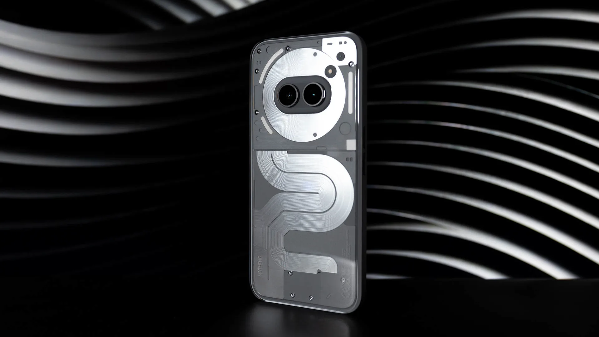 Intet Telefon (2a) Plus Hero