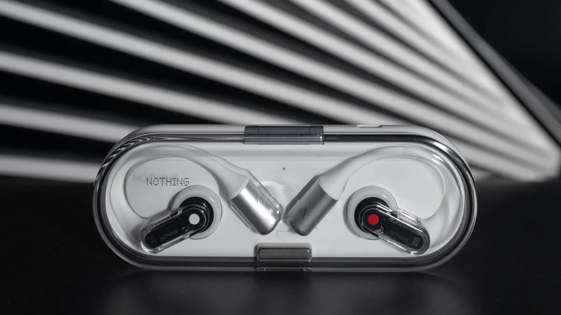 Nothing Ear (ouvert) Review Hero